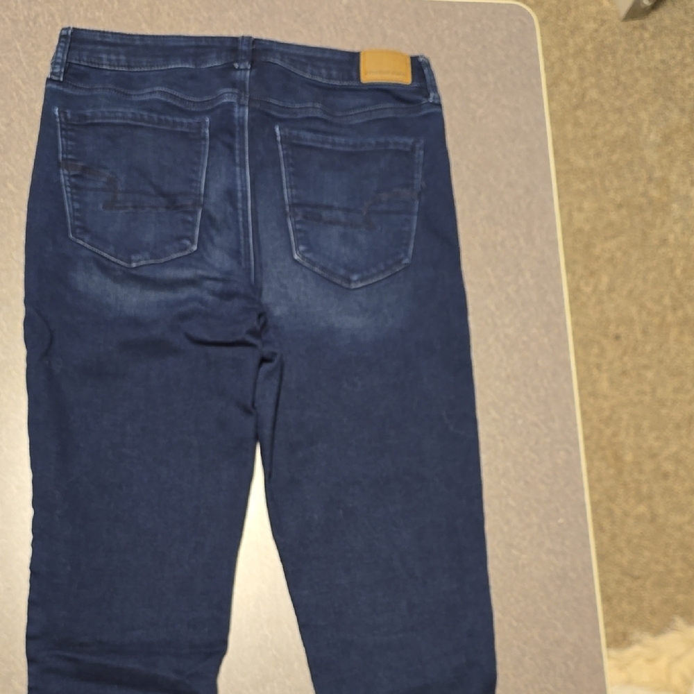 American Eagle Outfitters Dark Blue Cropped Jeans
